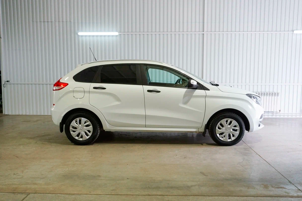 Lada Xray в Екатеринбург - фото №3