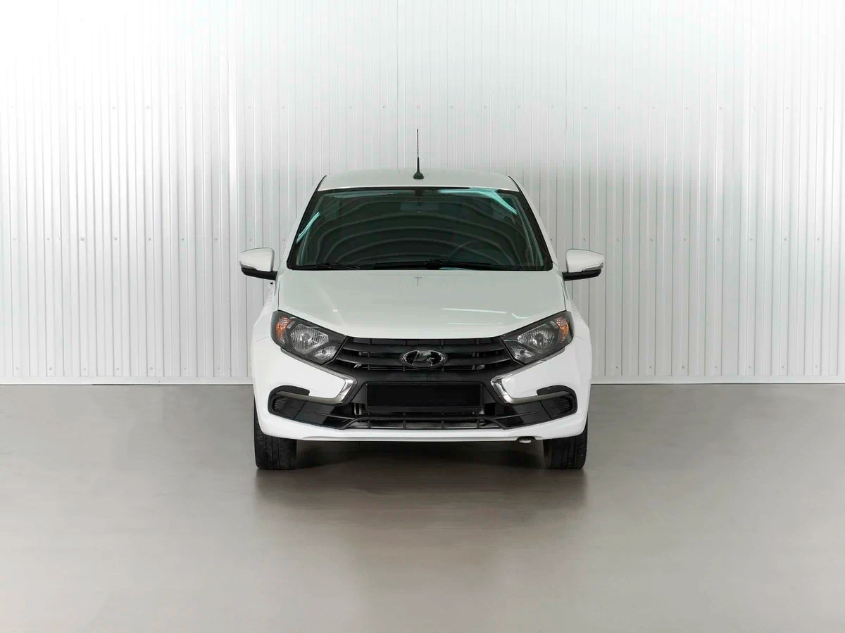 Lada Granta Хэтчбек в Екатеринбург - фото №3